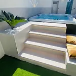 Elegance Paema, A 290mt Dalle Spiagge! فندق مبيت وإفطار سان لوسيدو