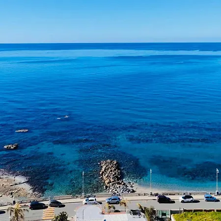 Elegance Paema Сан-Лючидо