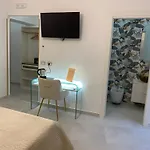 Bed & Breakfast Elegance Paema, A 290mt Dalle Spiagge! 4*