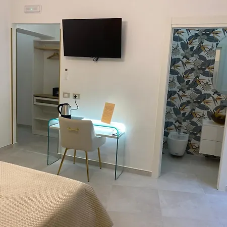 Oda ve Kahvaltı Elegance Paema, A 290mt Dalle Spiagge! 4*