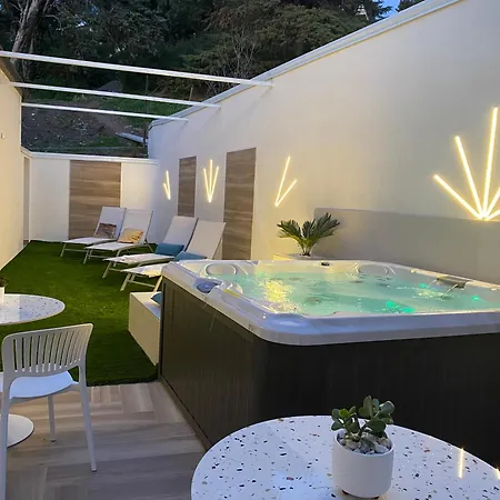 Elegance Paema, A 290mt Dalle Spiagge!
