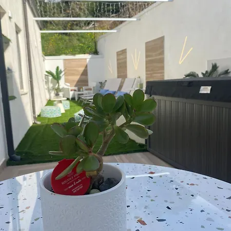 Elegance Paema Alojamento de Acomodação e Pequeno-almoço