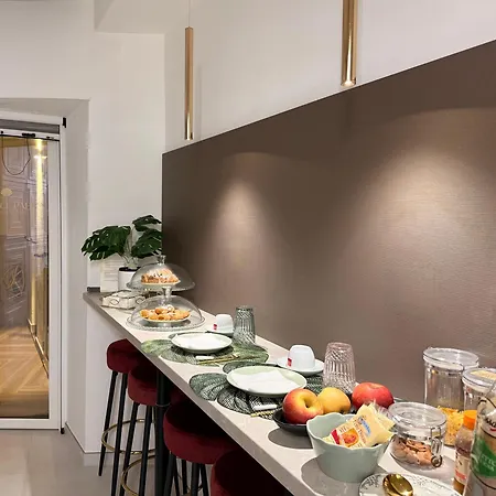 Elegance Paema, A 290mt Dalle Spiagge! Oda ve Kahvaltı San Lucido