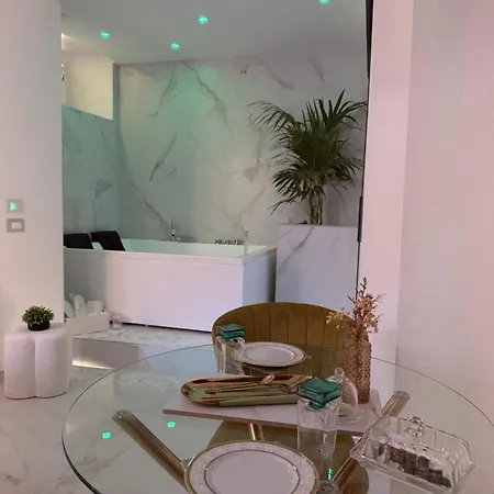 Elegance Paema, A 290mt Dalle Spiagge! Oda ve Kahvaltı San Lucido