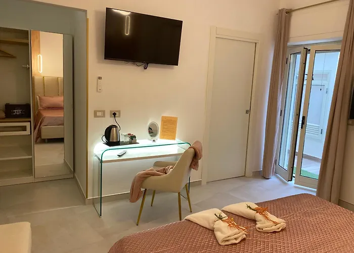 Elegance Paema, A 290mt Dalle Spiagge!