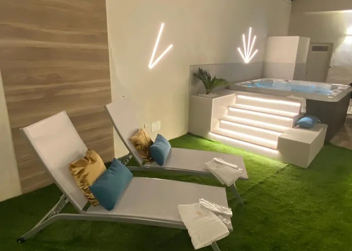 Elegance Paema, A 290mt Dalle Spiagge! Couette-café