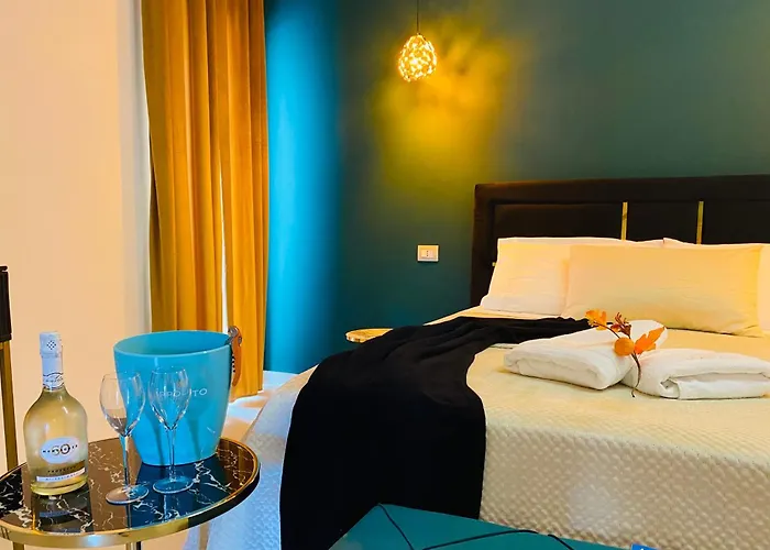 Elegance Paema, A 290mt Dalle Spiagge! Couette-café